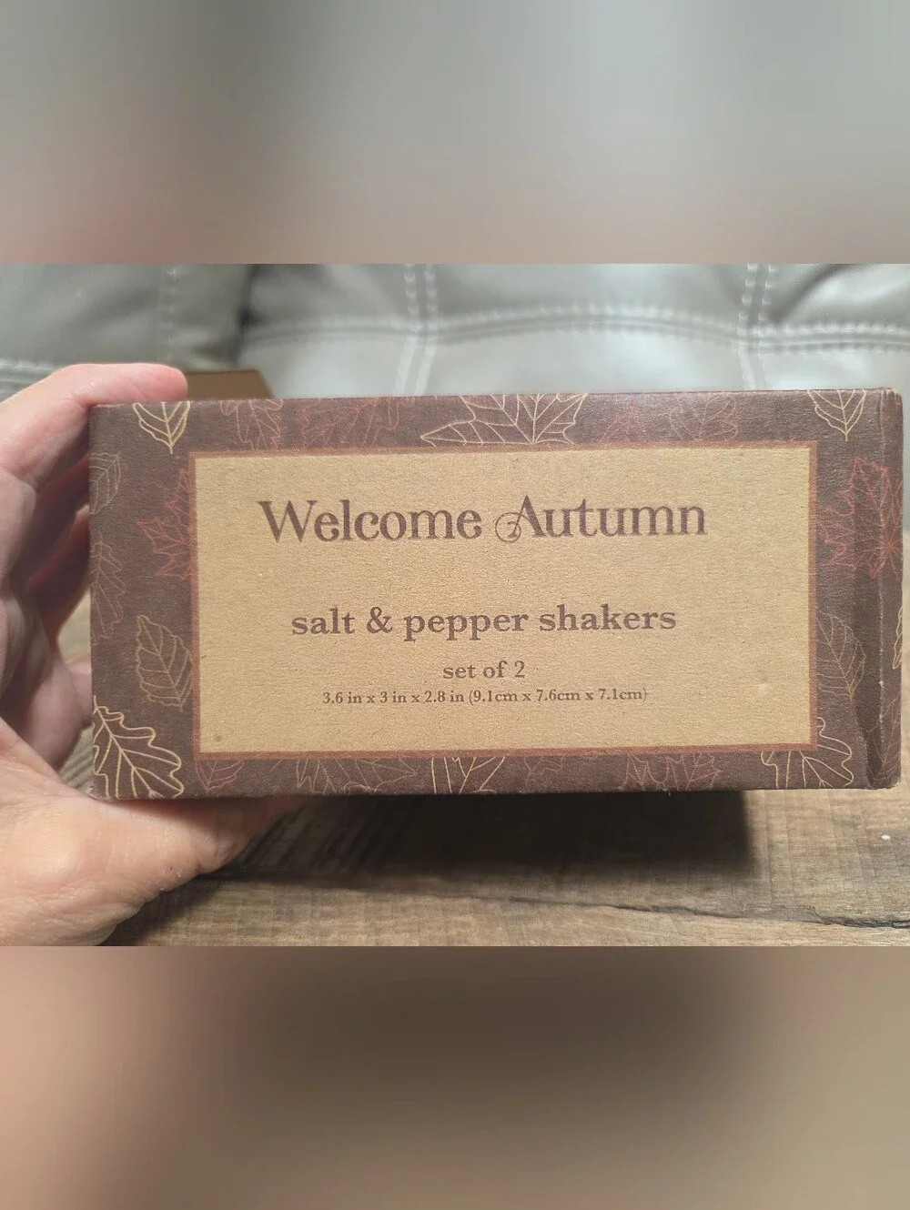 NWT Welcome Autumn Ceramic Salt & Pepper Shaker Set ~ Leaf Gift Tag ~ Bin 1D